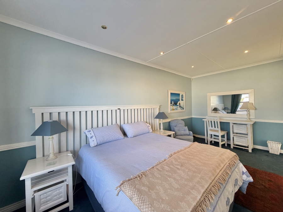 3 Bedroom Property for Sale in Wavecrest Eastern Cape